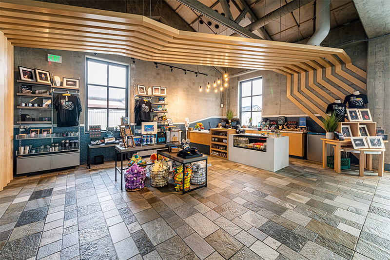 Dining & shopping Monterey Bay Aquarium